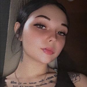 Meet your Posher, Constance